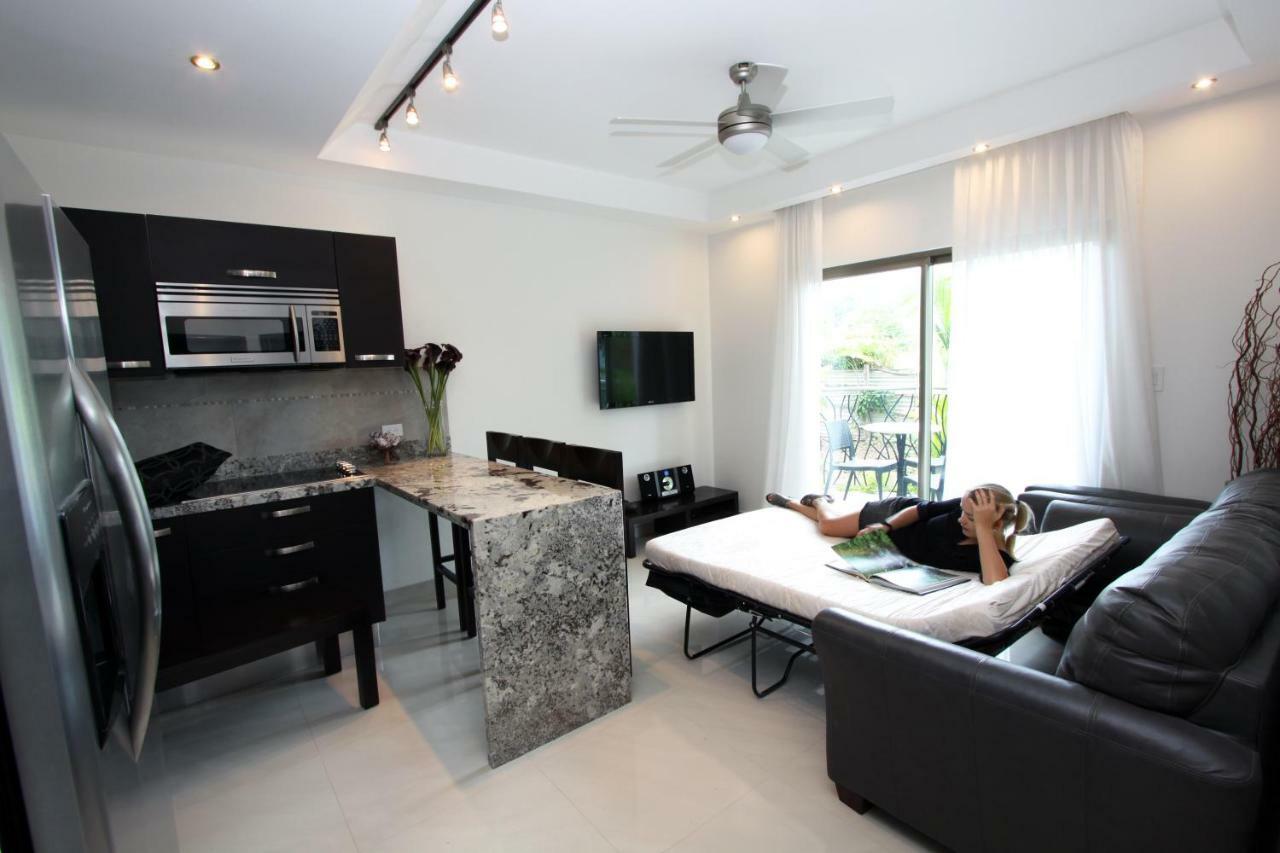 Pacific Suites Boutique Hotel And Bistro Jaco Exterior photo